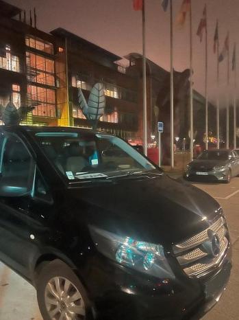 Chauffeur prive et navette hotel a la journee au palais des congres de lyon