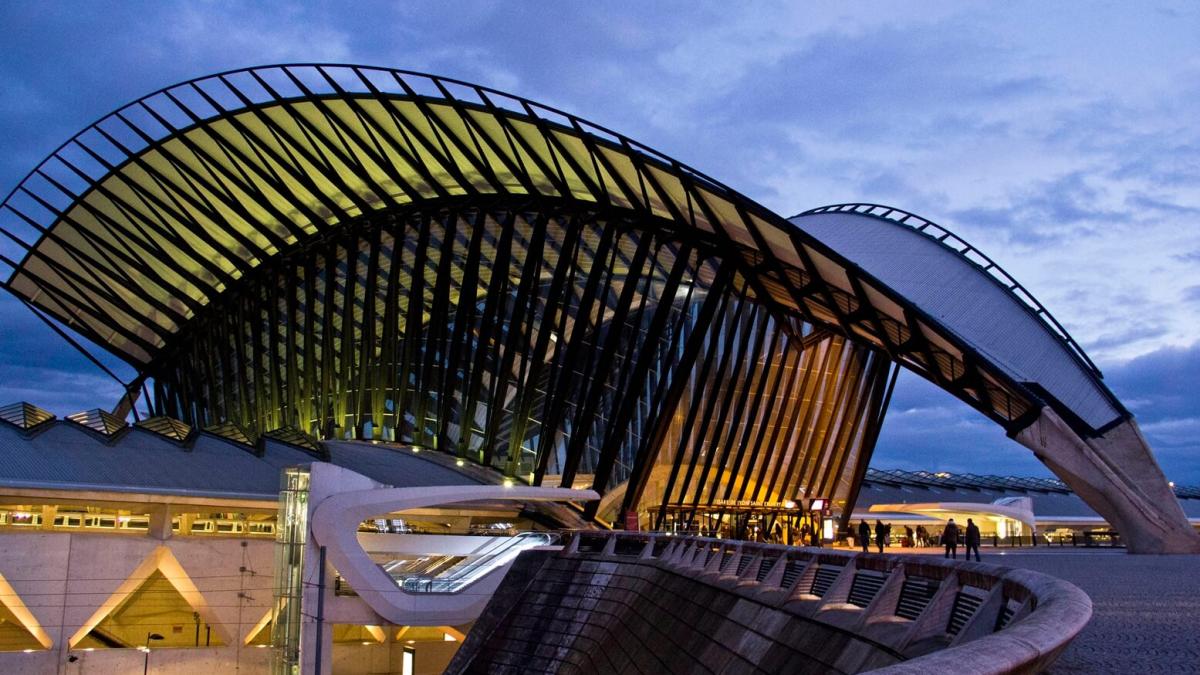 vtc taxi privé sur réservation à gare Lyon Part Dieu 0619888129