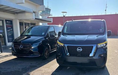 Van mercedes van xxl a l aeroport de bron pour vos deplacements prive avec un chauffeur